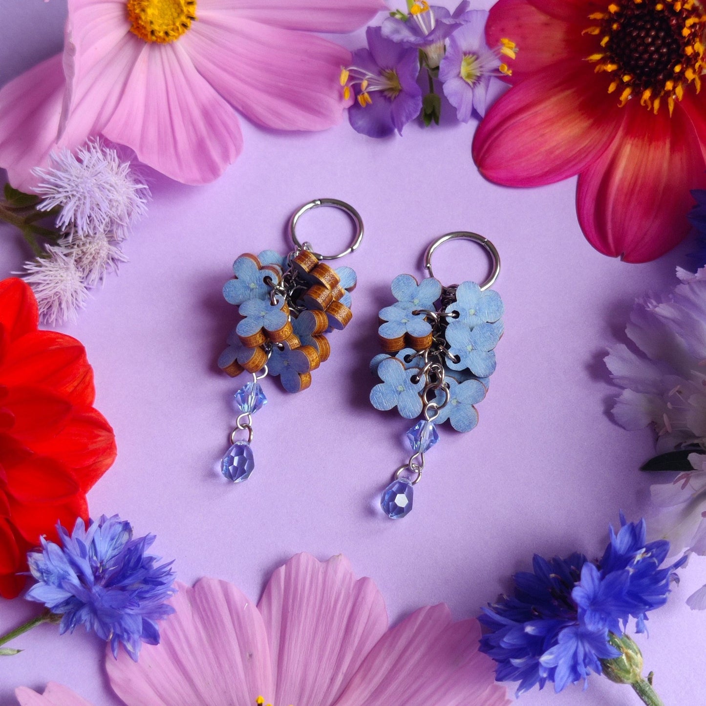 Hortensia Endless Summer -korvakorut (huggie-renkailla)