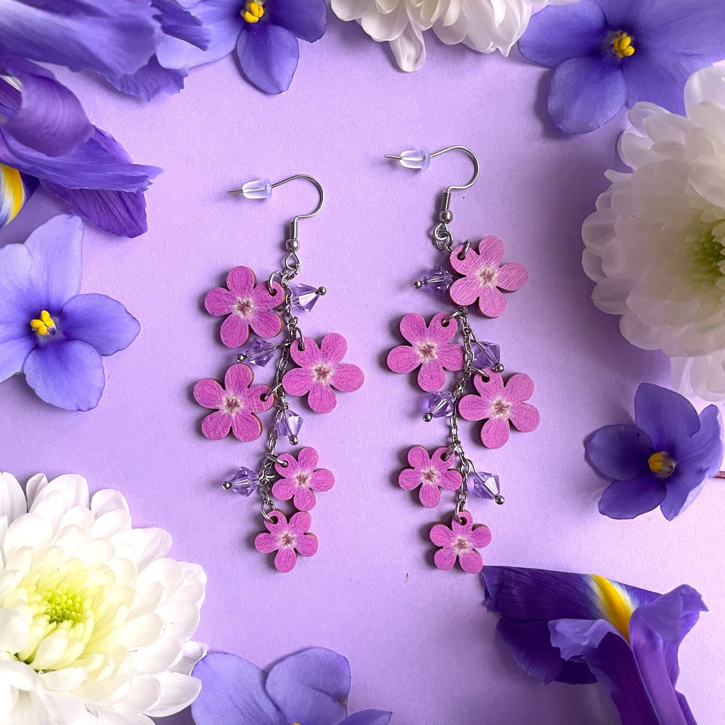 Metsäkurjenpolvet kristalleilla