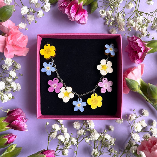 Kesäkeiju-kaulakoru