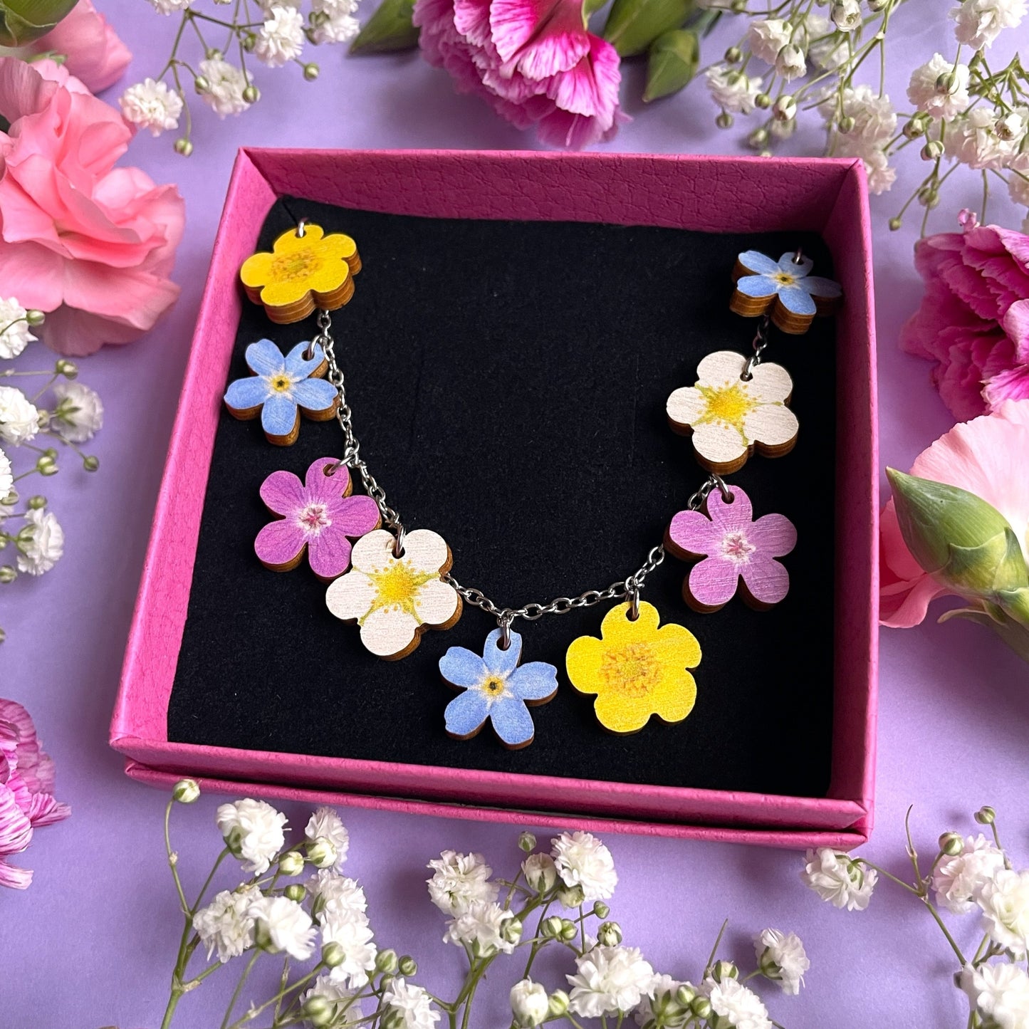 Kesäkeiju-kaulakoru