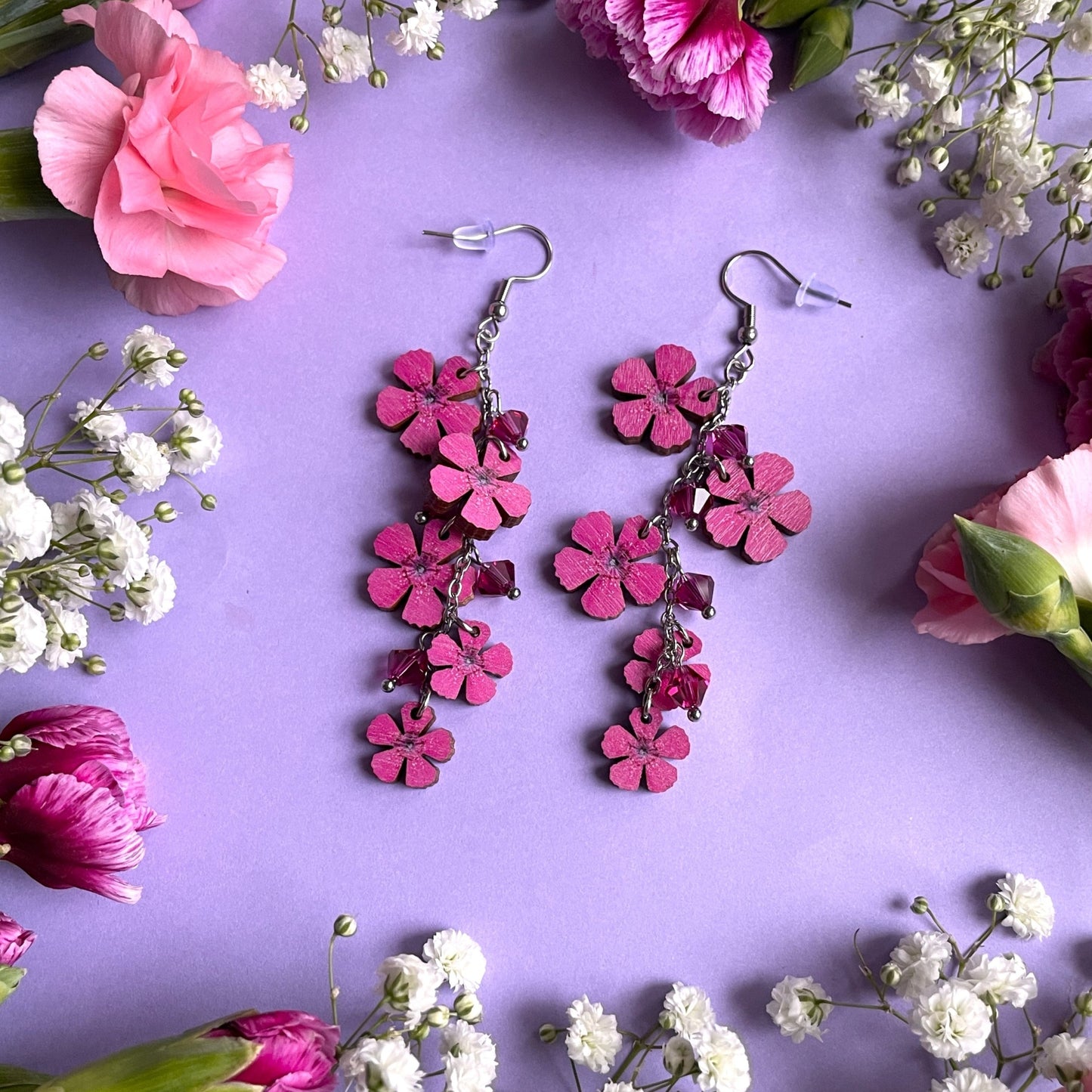 Ketoneilikat kristalleilla