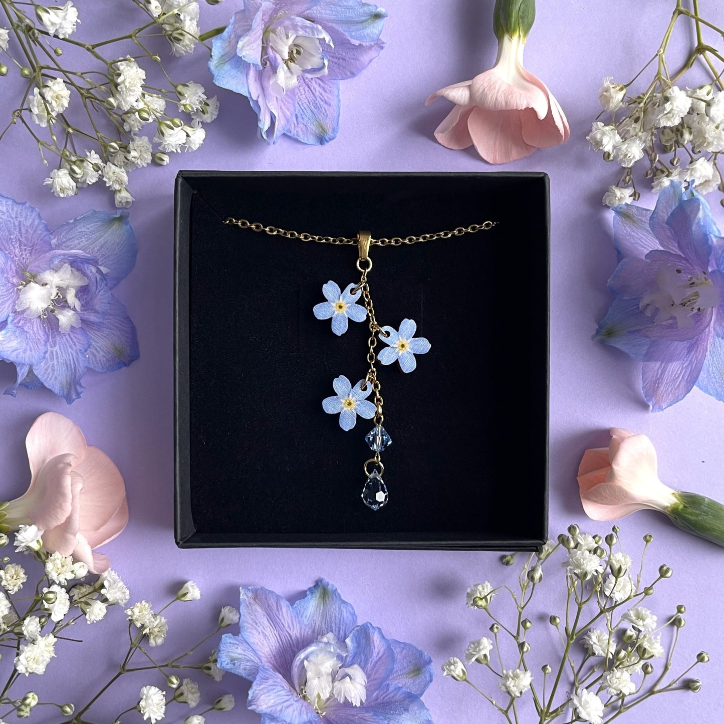 Lemmikki Love -kaulakoru (kulta)