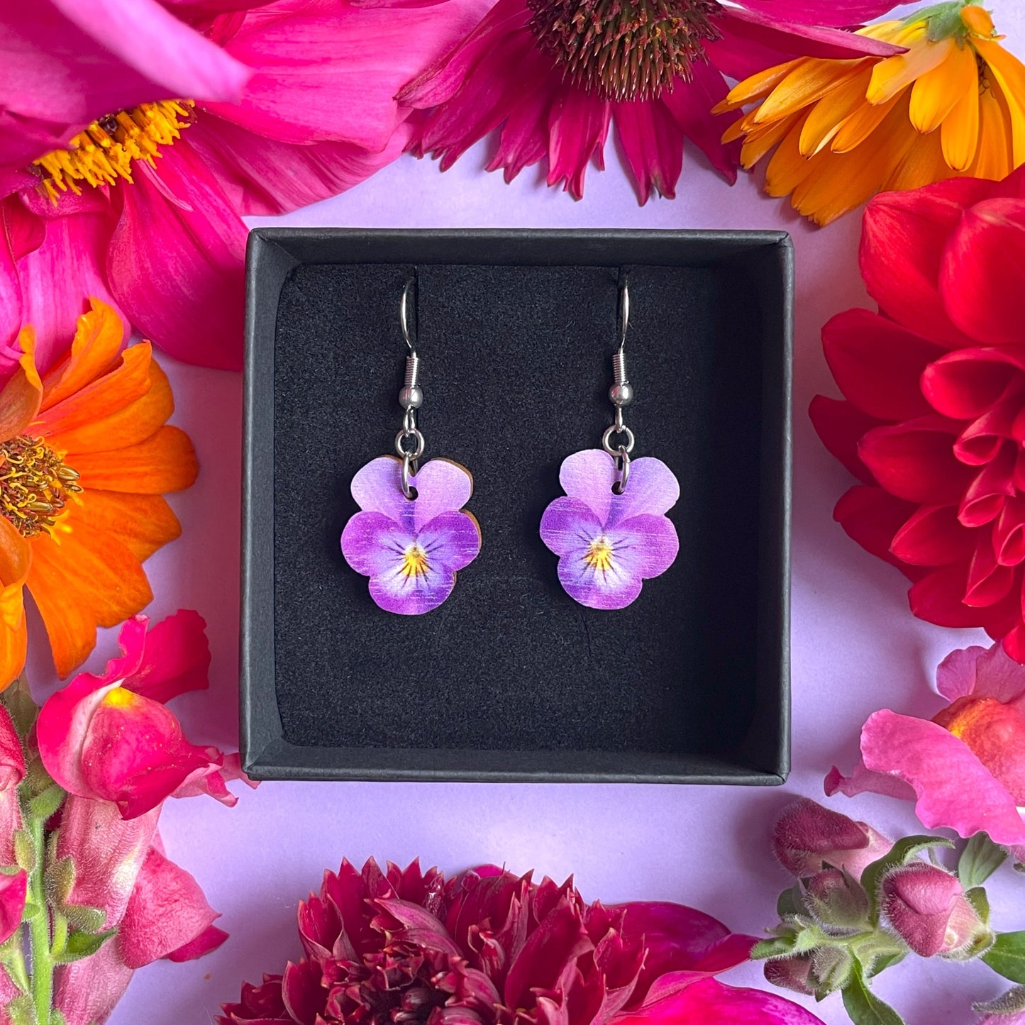 Orvokki mini, violetti (koukku tai huggie)